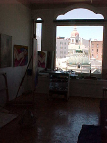 Artist live/work with hardwood floor and city views